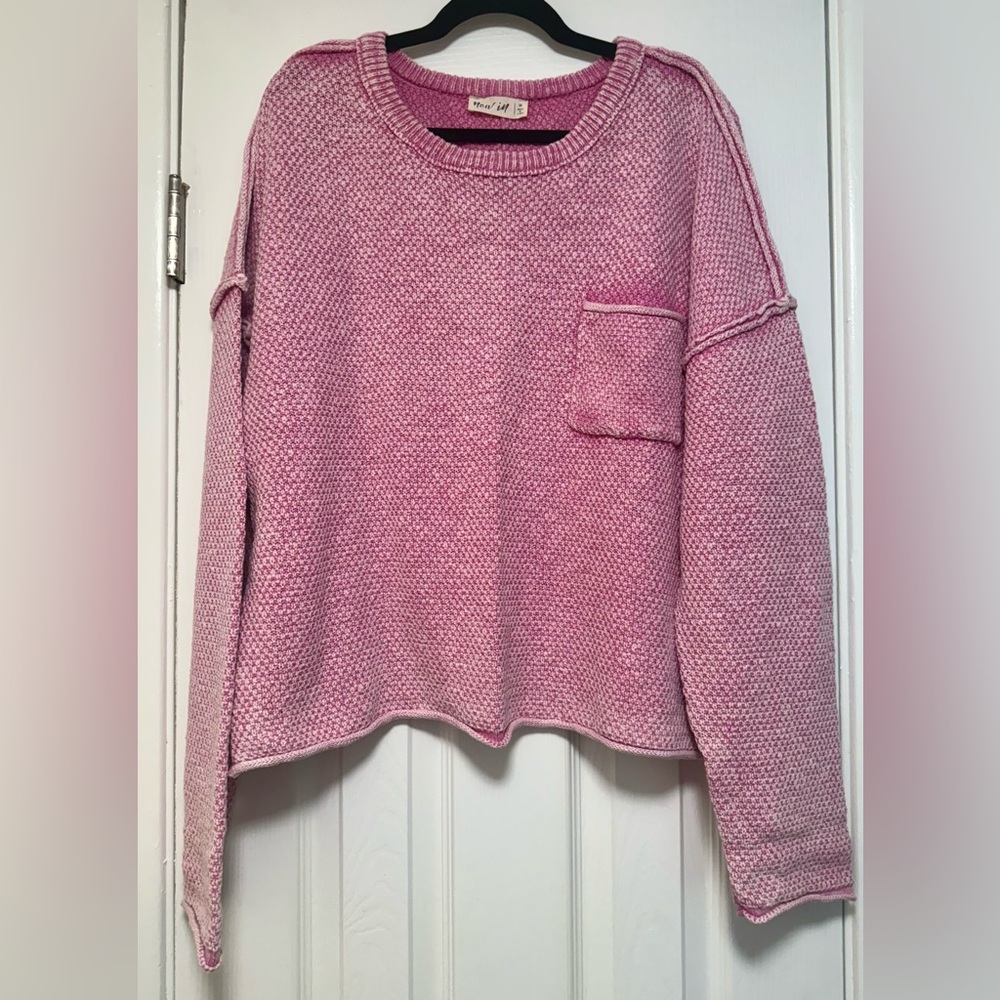 Chic Pink Crew Neck Sweater